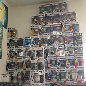 4 pop mystery box funko pops